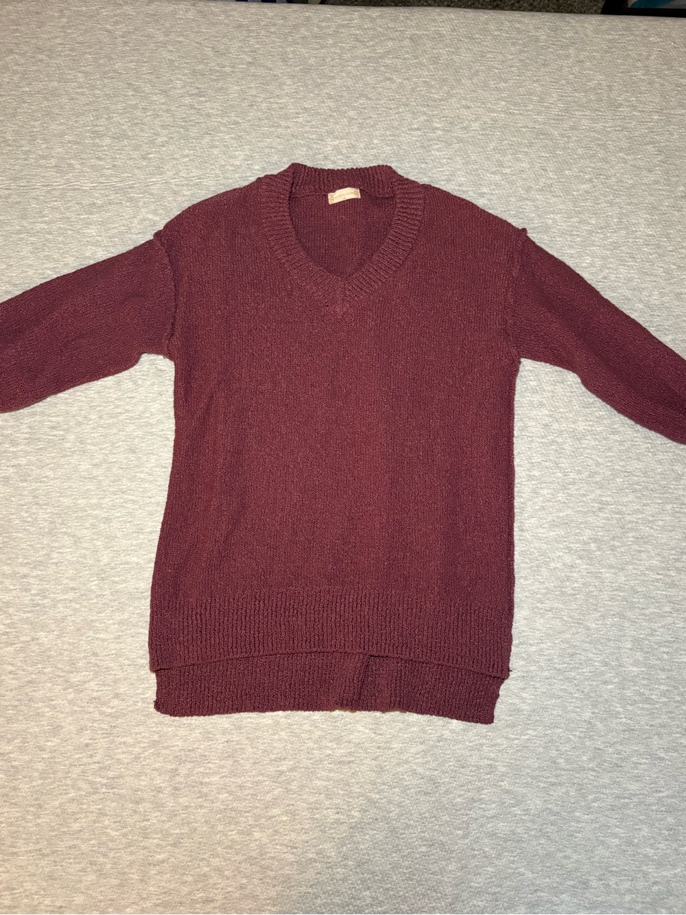 womens V-Neck Burgundy Sweater